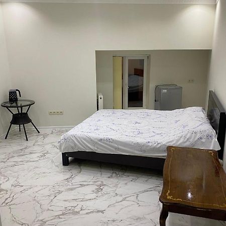Old Tbilisi Apartment ภายนอก รูปภาพ