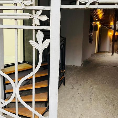 Old Tbilisi Apartment ภายนอก รูปภาพ
